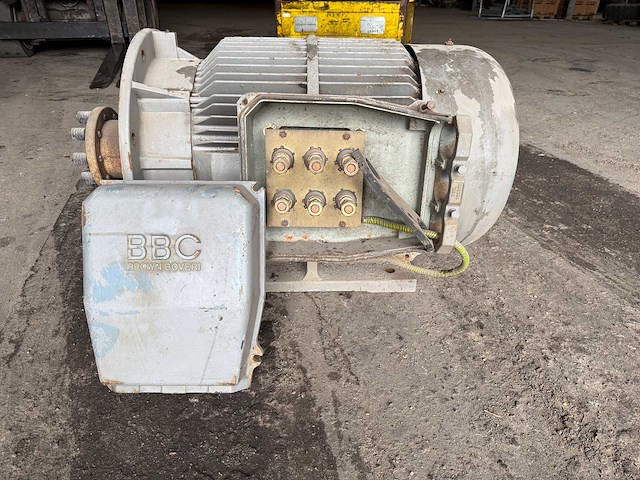 Bbc - brown boveri - zware iec elektromotor - afbeelding 6 van  9