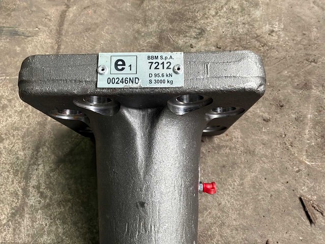 Bbm trekoog met flens - afbeelding 3 van  3