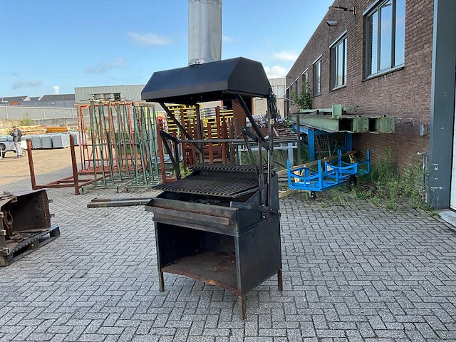 Bbq - afbeelding 2 van  10