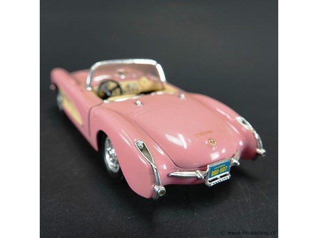 Bburago 1957 chevrolet corvette - afbeelding 3 van  7