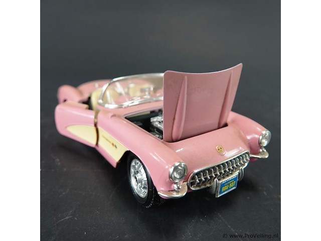 Bburago 1957 chevrolet corvette - afbeelding 5 van  7