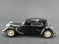 Bburago citroën 15cv 6cyl uit 1952 - afbeelding 2 van  7
