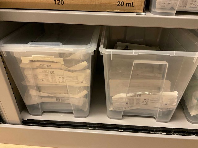 Bd medische benodigdheden, spuiten en naalden - afbeelding 10 van  19