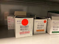 Bd medische benodigdheden, spuiten en naalden - afbeelding 17 van  19