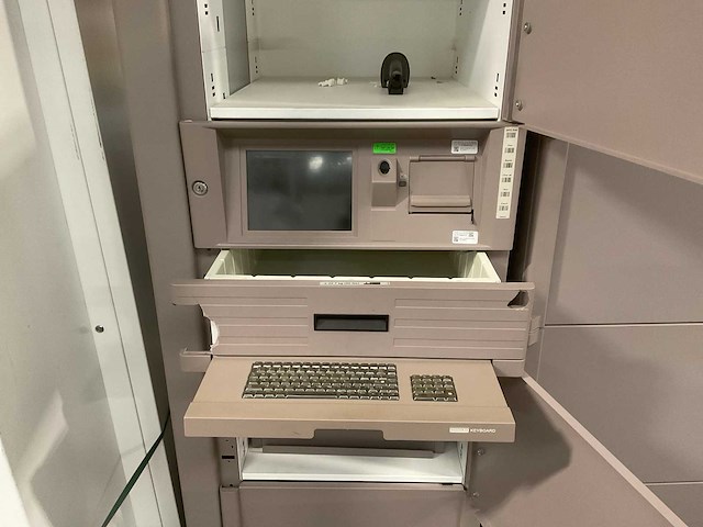 Bd pyxis c2 safe hospital cabinet - afbeelding 5 van  6