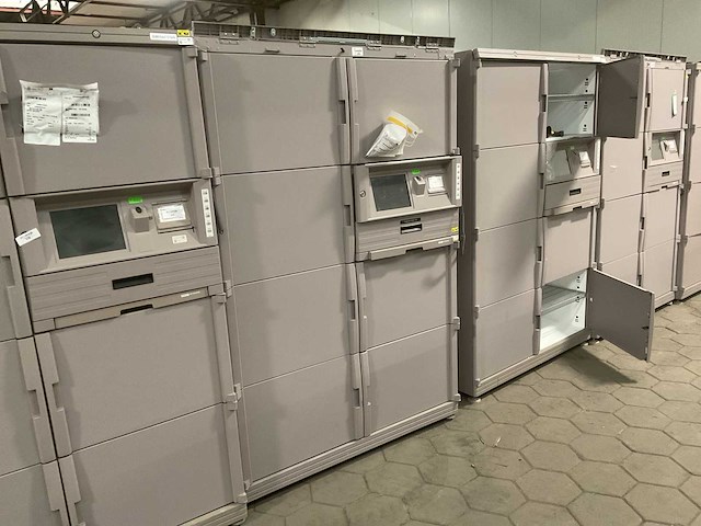 Bd pyxis c2safe hospital cabinet - afbeelding 1 van  6