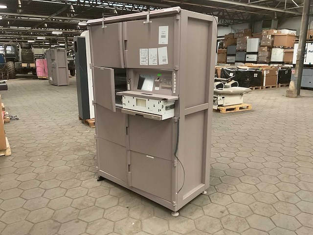 Bd pyxis c2safe hospital cabinet - afbeelding 3 van  7