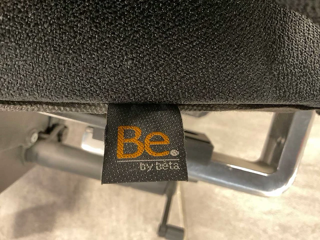 Be by beta bureaustoel - afbeelding 4 van  4