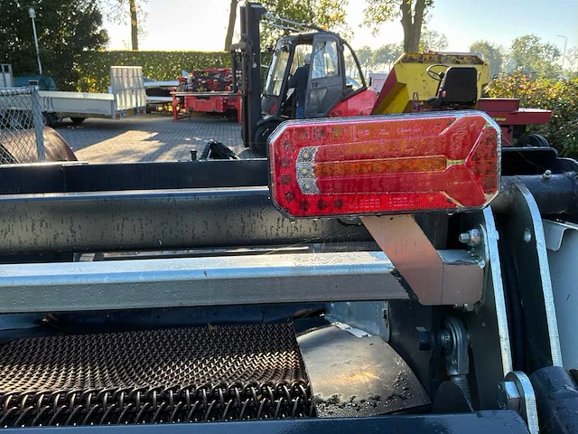 Beach cleaner / strandreinigingsmachine - afbeelding 15 van  19