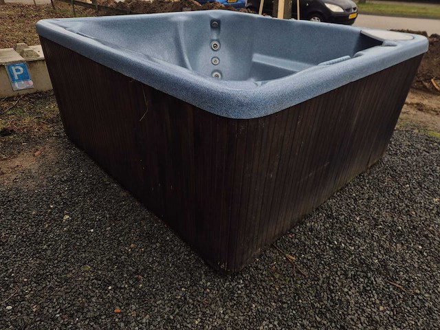 Beachcomber 5 persoons jacuzzi en buitenspa - afbeelding 10 van  21