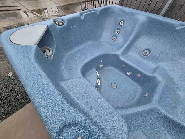 Beachcomber 5 persoons jacuzzi en buitenspa - afbeelding 20 van  21