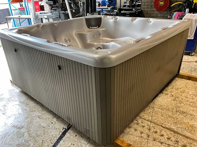 Beachcomber 740 jacuzzi - afbeelding 11 van  18