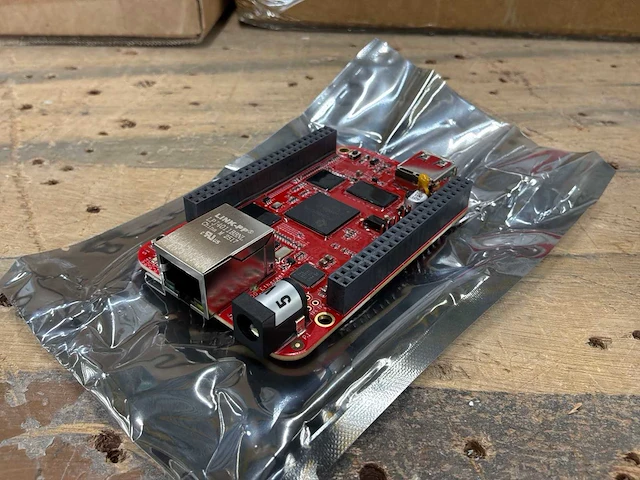 Beaglebone black industrial mcu development board (120x) - afbeelding 1 van  4