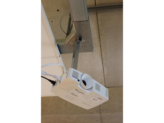 Beamer acer type h6517abd, voorzien hdmi aansluiting. incl. plafondbeugel. - afbeelding 3 van  3