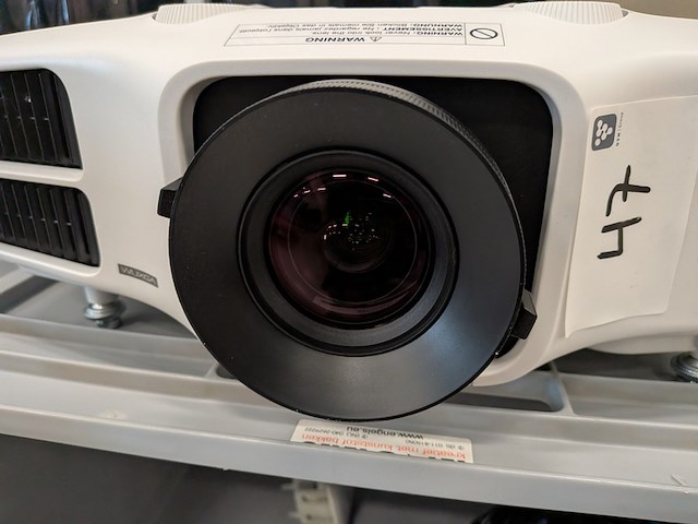 Beamer met projectiescherm epson, h824b - afbeelding 4 van  8