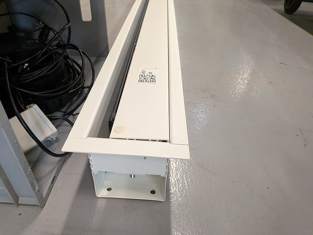 Beamer met projectiescherm epson, h824b - afbeelding 10 van  10