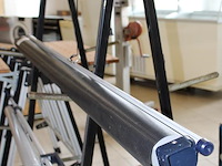 Beamerscherm met breedte 174 cm. - afbeelding 2 van  2