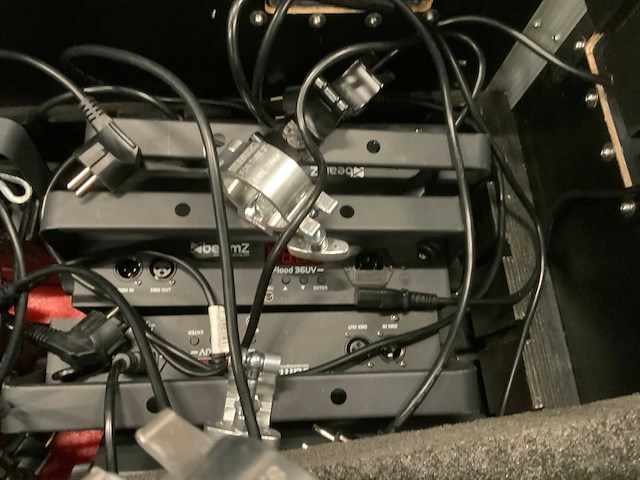 Beamz, adj glow in the dark set-up - afbeelding 12 van  17