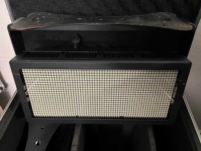 Beamz bs1500 stroboscoop / floodlight (2x) - afbeelding 1 van  3