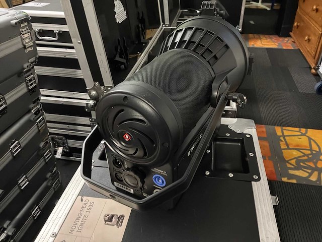Beamz btk 200c led fresnell (2x) - afbeelding 3 van  6