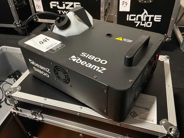 Beamz s1800 rookmachine (2x) - afbeelding 2 van  6
