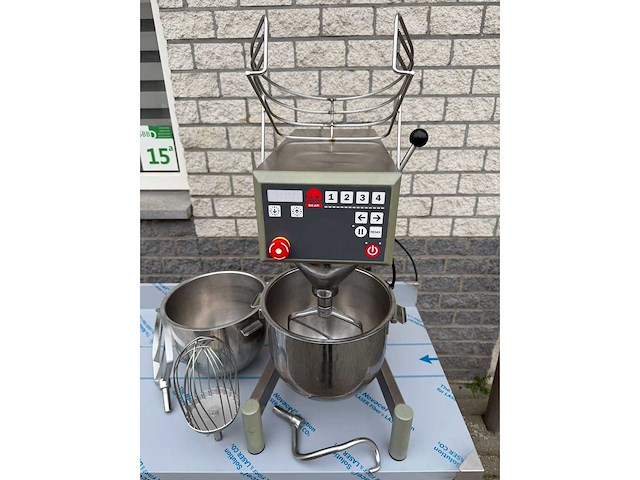 Bear - rn10/vl 2 10l - mengmachine - afbeelding 2 van  4