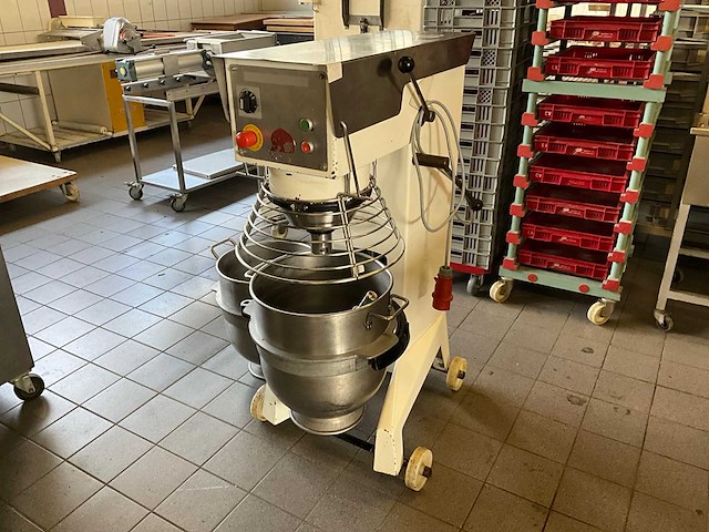 Bear 40l varimixer spiraalkneder - afbeelding 1 van  8