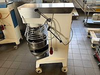 Bear 40l varimixer spiraalkneder - afbeelding 8 van  8