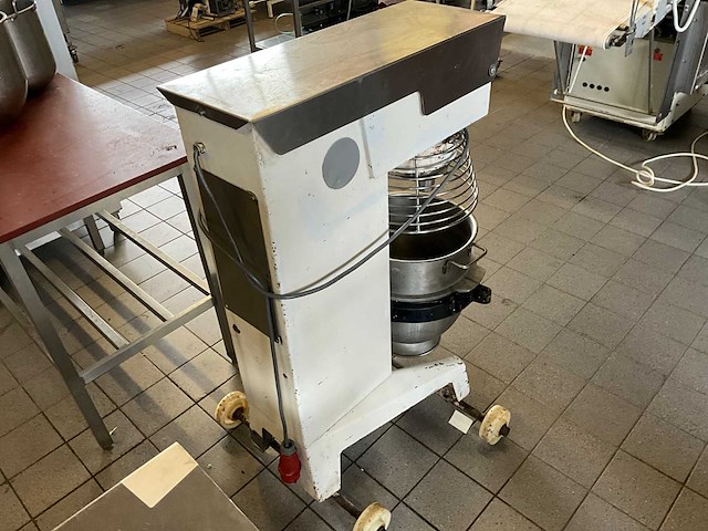 Bear 40l varimixer spiraalkneder - afbeelding 3 van  5