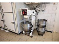 Bear varimixer ar 40 planeetmenger inclusief 3 mengaccessoires