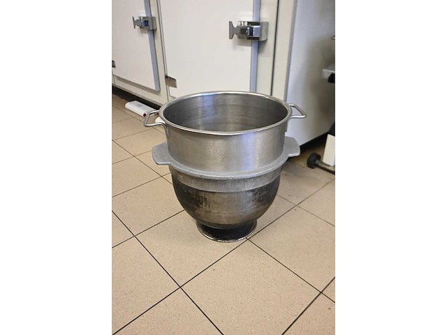 Bear varimixer ar 40 planeetmenger inclusief 3 mengaccessoires - afbeelding 7 van  11