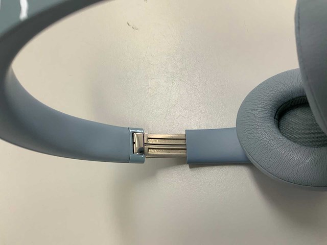 Beats solo 2 b0518 wired on ear headphoneses - afbeelding 3 van  3