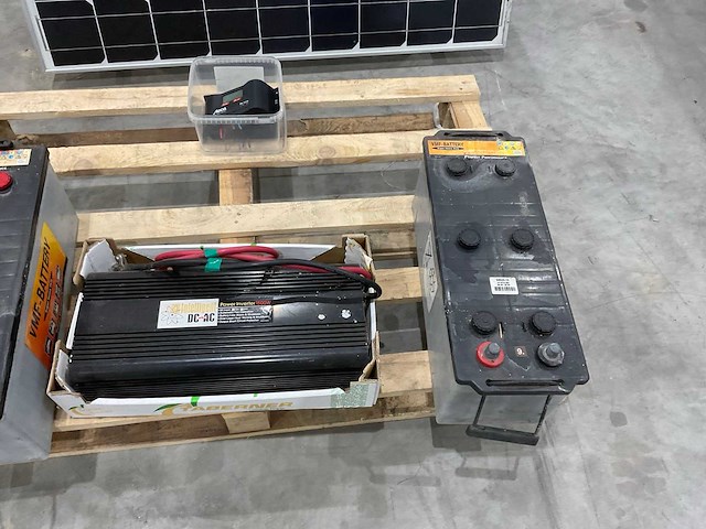 Beaut - tn100s-12/e6 - zonnepanelen en accu’s - afbeelding 5 van  9