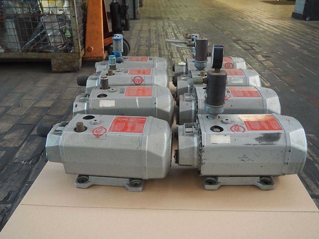 Becker - vt 3.10 - vacuum pomp (8x) - afbeelding 6 van  6