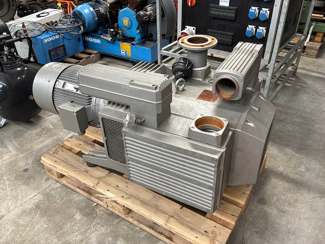 Becker 6ap180l-08 vacuümpomp - afbeelding 1 van  6
