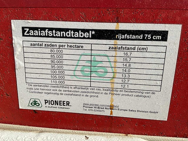 Becker aeromat mais zaaimachine, 8-rijig - afbeelding 3 van  13