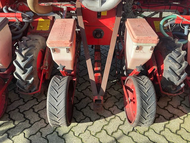 Becker aeromat precisie zaaimachine - afbeelding 9 van  39