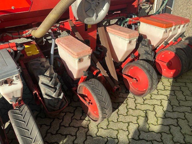 Becker aeromat precisie zaaimachine - afbeelding 28 van  39