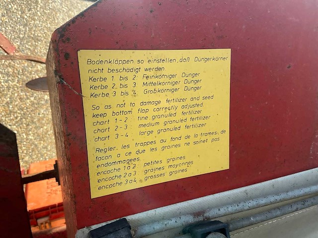 Becker aeromat precisie zaaimachine - afbeelding 33 van  39