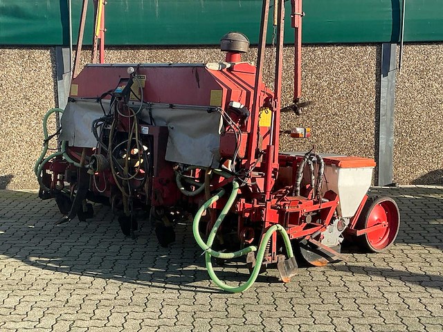 Becker aeromat precisie zaaimachine - afbeelding 35 van  39