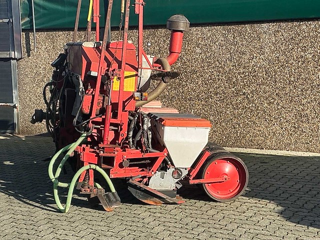 Becker aeromat precisie zaaimachine - afbeelding 38 van  39