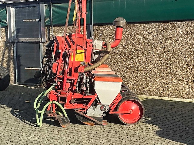 Becker aeromat precisie zaaimachine - afbeelding 39 van  39