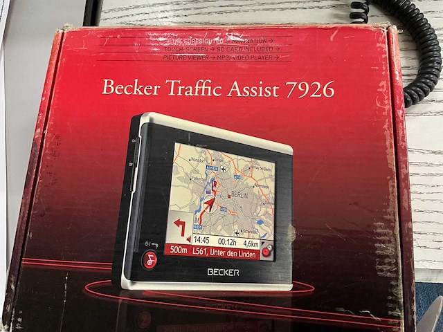 Becker traffic assist 7926 auto navigatie - afbeelding 1 van  2