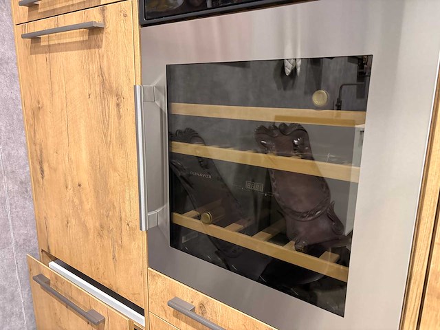 Beckermann - showroomkeuken met atag/pelgrim apparatuur - afbeelding 37 van  44