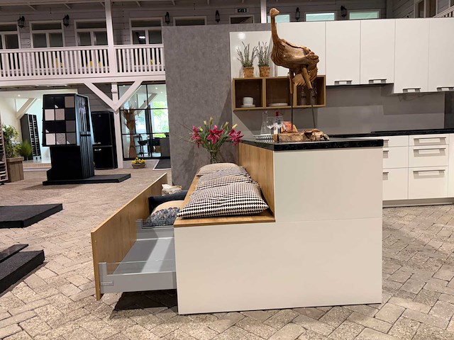 Beckermann - showroomkeuken met atag/pelgrim apparatuur - afbeelding 3 van  44