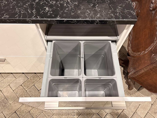 Beckermann - showroomkeuken met atag/pelgrim apparatuur - afbeelding 21 van  44
