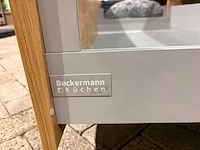 Beckermann - showroomkeuken met atag/pelgrim apparatuur - afbeelding 34 van  44