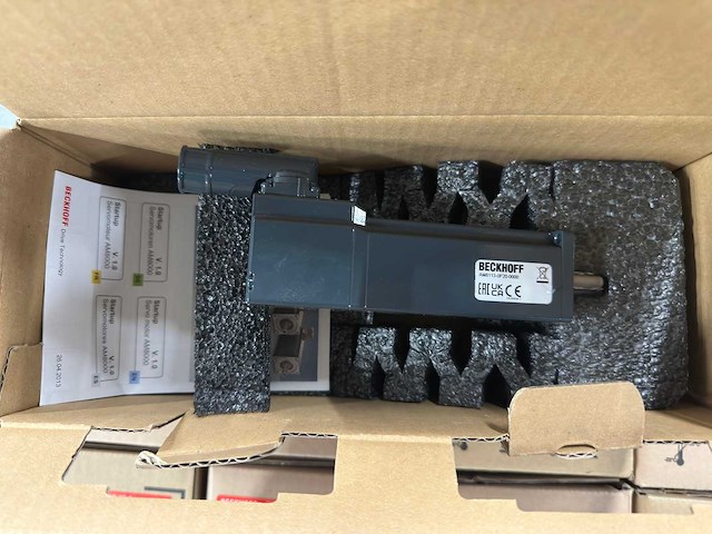 Beckhoff - am8113-0f20-0000 - servomotoren 25x - afbeelding 4 van  5