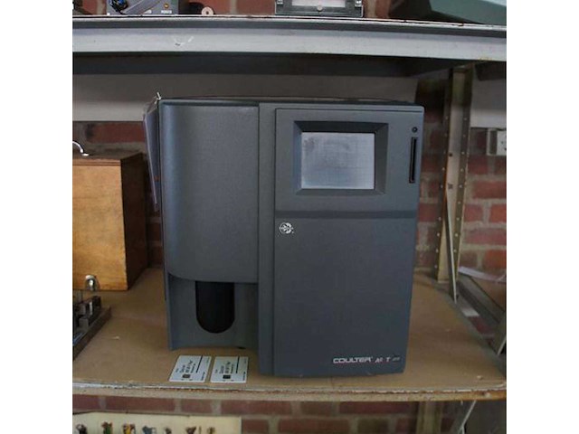 Beckman - coulter act - hematology analyzer - afbeelding 1 van  3