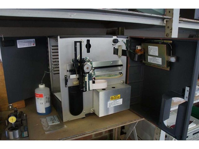 Beckman - coulter act - hematology analyzer - afbeelding 2 van  3